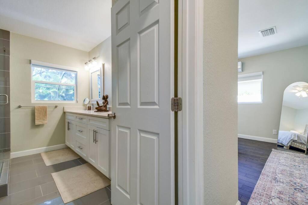 Luxury Home In The Heart Of South Tampa & Pool! Exterior photo