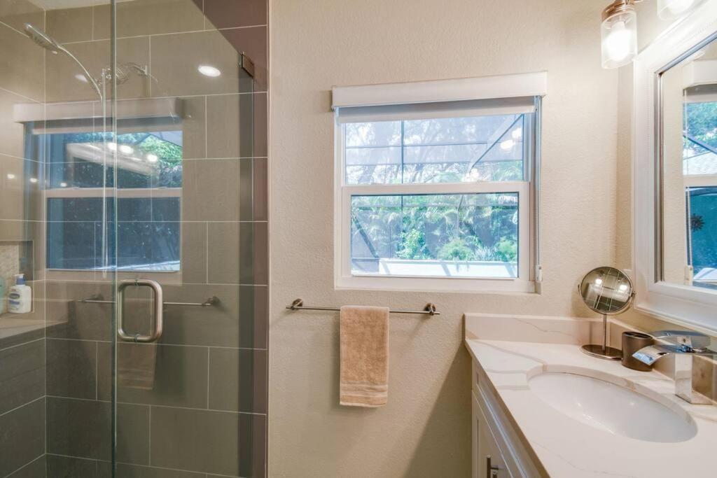Luxury Home In The Heart Of South Tampa & Pool! Exterior photo